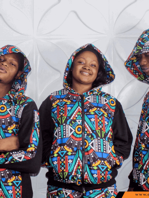 BLACK HOODIE WITH AFRICAN PRINT – CMC-5678